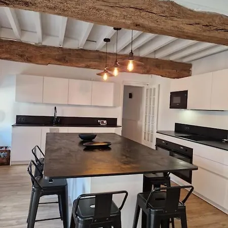 Longere Renovee Avec Piscine Villa