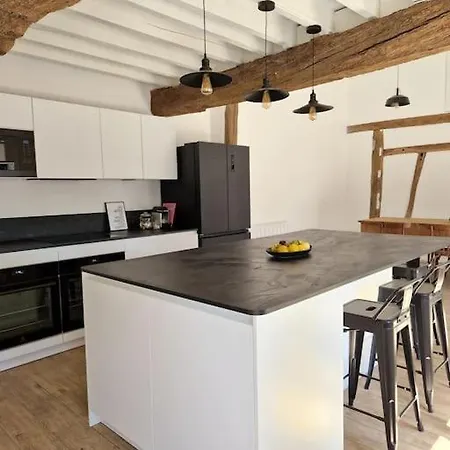 Longere Renovee Avec Piscine Villa